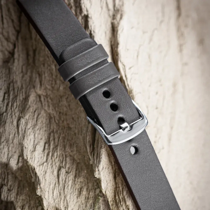 Szary skórzany pasek  bez przeszycia – wariant kolorystyczny dla minimalistycznych zegarków